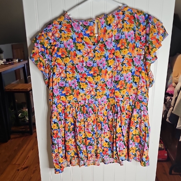 Umgee Floral Flutter Sleeve Peplum Top - Orange, Pink, Blue - Picture 3 of 3